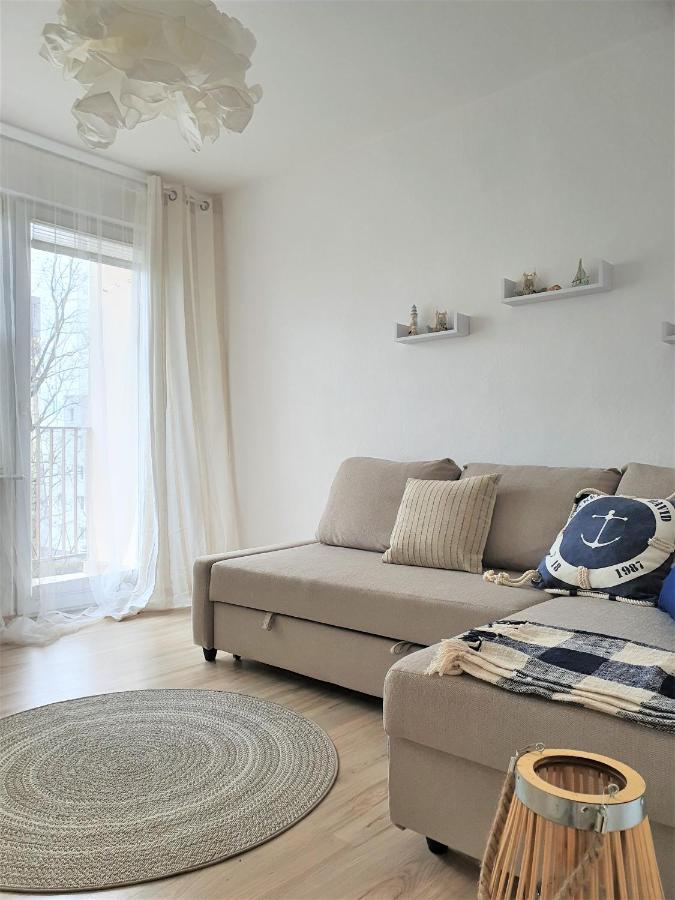Wera - Klimatyczny Apartament 300 M Od Plazy Brzezno - Azw 그단스크 외부 사진