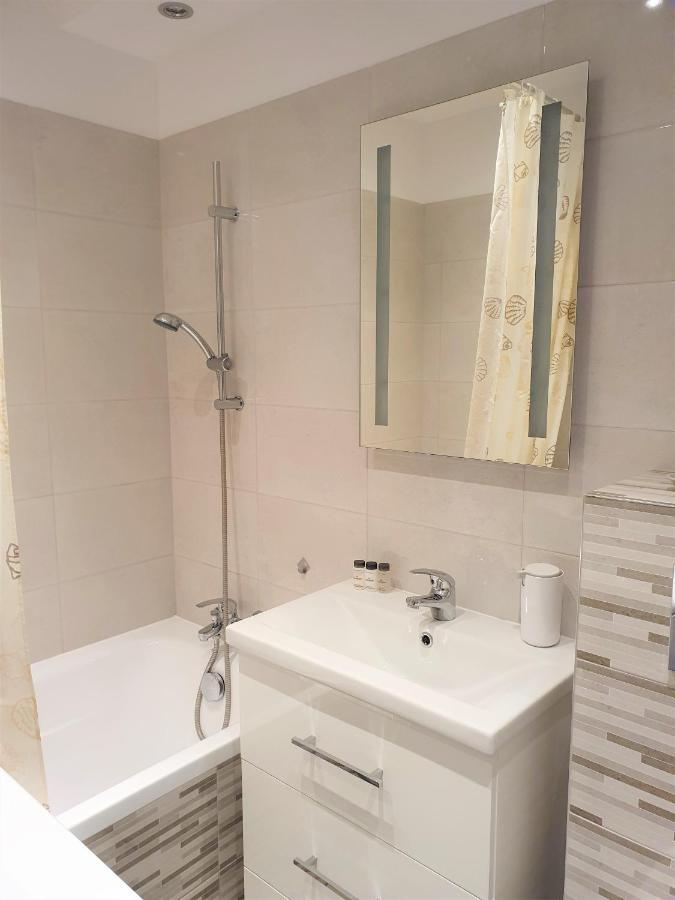 Wera - Klimatyczny Apartament 300 M Od Plazy Brzezno - Azw 그단스크 외부 사진
