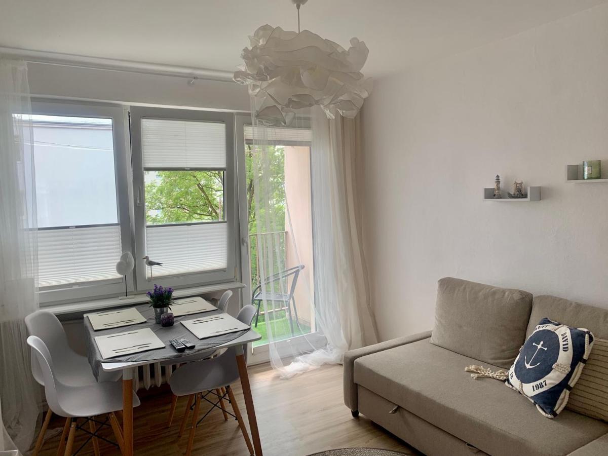Wera - Klimatyczny Apartament 300 M Od Plazy Brzezno - Azw 그단스크 외부 사진